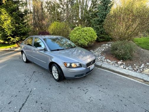 Photo 1 of 8 of 2006 Volvo S40 T5